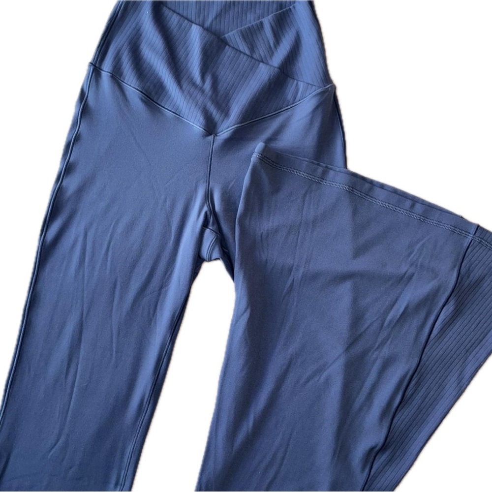 *SOLD* Aerie Blue Crossover Flare Leggings